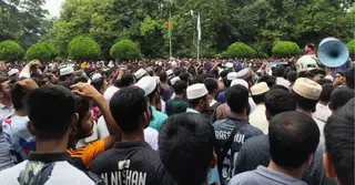 শিক্ষার্থী মৃত্যুর সুষ্ঠু তদন্ত ও বিচারের দাবিতে ইবিতে বিক্ষোভ
